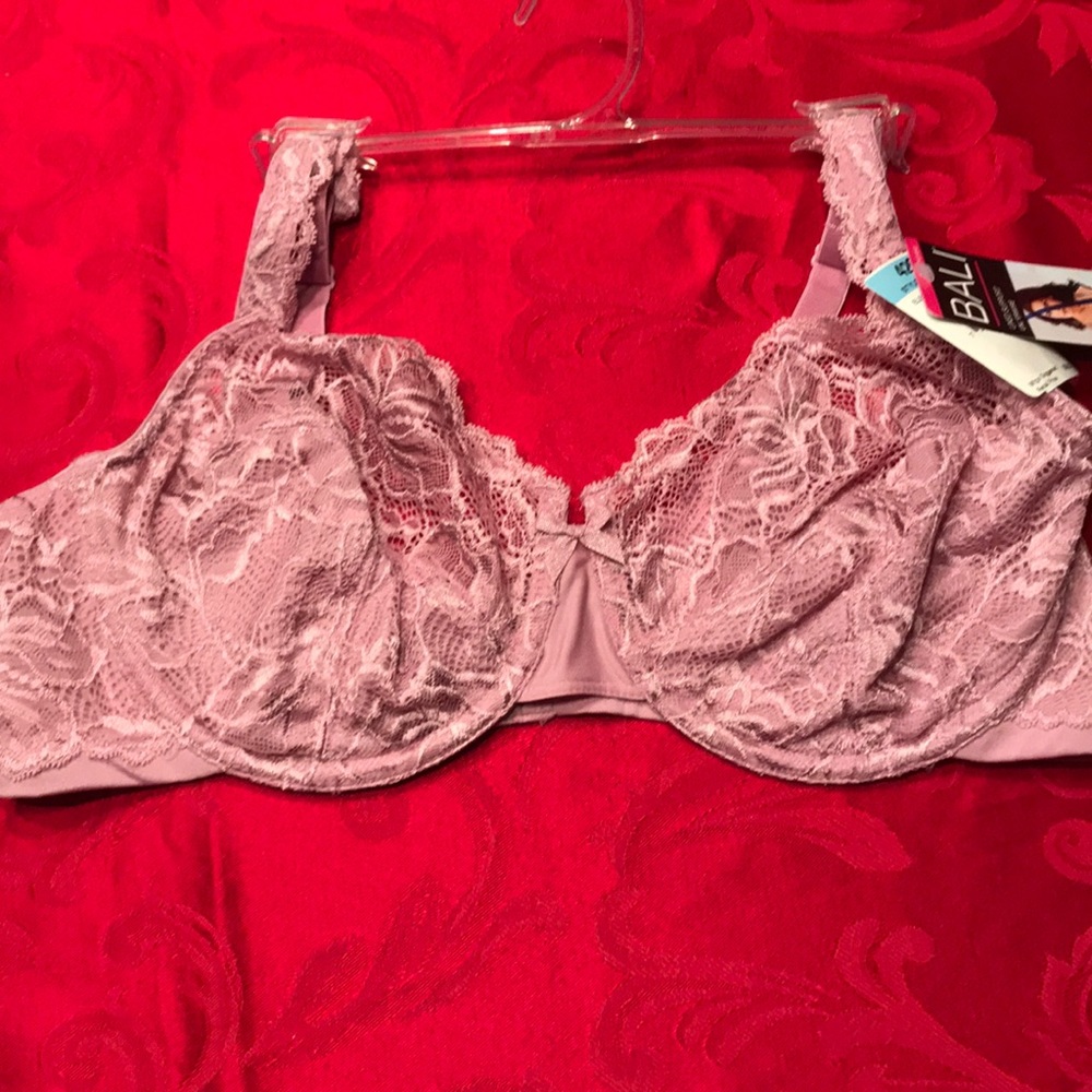 Bali Bra 42c NWT underwire